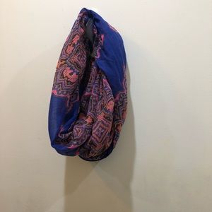 Old Navy Purple/Melon Print Neck Scarf